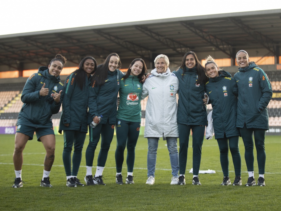 AO VIVO: TREINO DA SELEÇÃO BRASILEIRA DIRETO DE LONDRES 