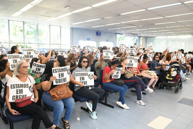 Professores em greve Guarulhos