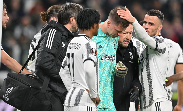 Goleiro Szczesny, da Juventus, revela ter ficado em pânico com  dificuldade para respirar em campo, liga europa