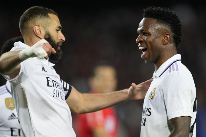 Benzema e Vinicius Júnior brilharam na vitória do Real Madrid sobre o Barcelona