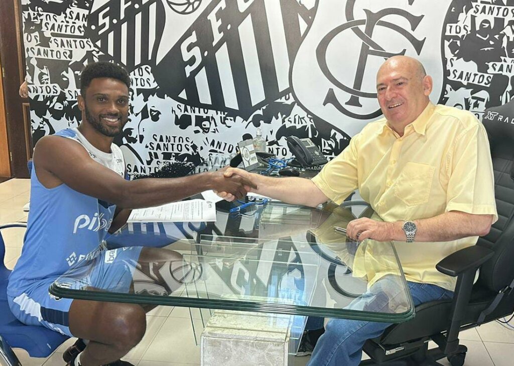 Água Santa anuncia dois jogadores para reforçar o meio de campo