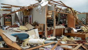 -casa-destruida-tornado-arkansas-little-rock-estados-unidos-BENJAMIN KRAIN-GETTY IMAGES NORTH AMERICA-GETTY IMAGES VIA AFP