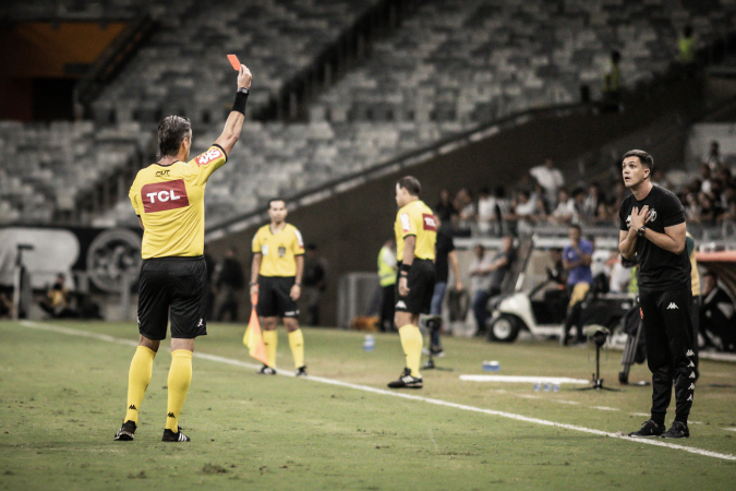 arbitragem; vasco; árbitros