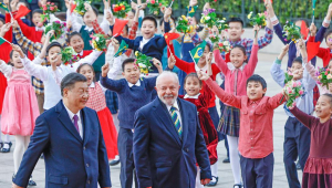 Lula e Xi Jinping se encontram em cerimônia oficial em Pequim na manhã desta sexta-feira