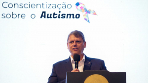 tarcisio-de-freitas-sanciona-lei-autismo-sao-paulo-Isadora de Leão Moreira-Governo do Estado de SP