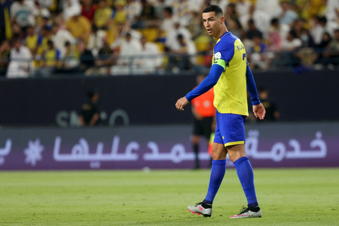 Cristiano Ronaldo marca 3 vezes na Arábia Saudita e chega a 8