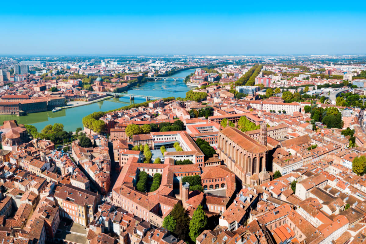 Cidade charmosa é atração no sul da França 