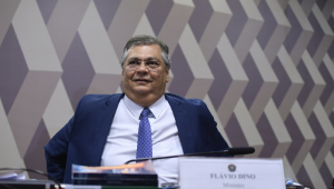 Flávio Dino durante sabatina na CCJ do Senado