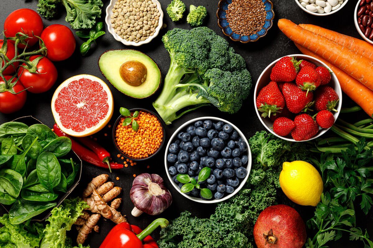 Consumir alimentos anti-inflamatórios ajuda a reduzir o risco de doenças 