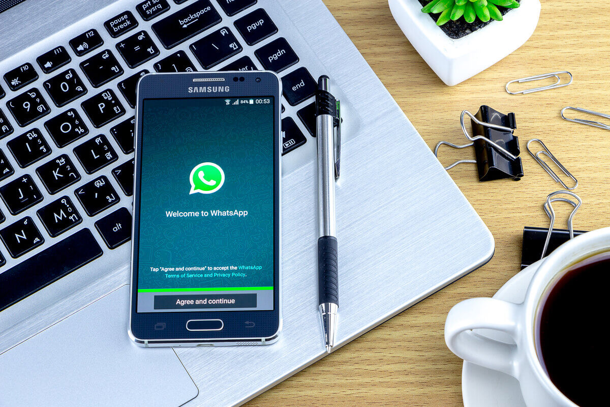 Manter a etiqueta no WhatsApp é importante para a vida profissional 