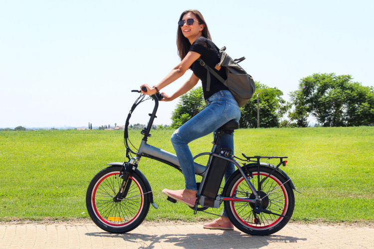 Andar de bicicleta elétrica favorece a saúde