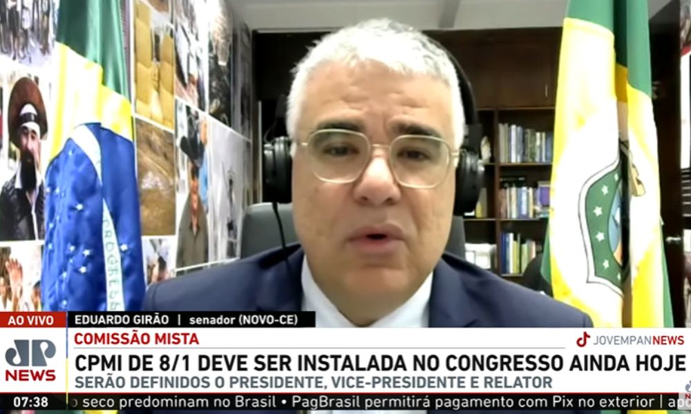 Presidente da CPMI do 8/1 pede que deputado se comporte