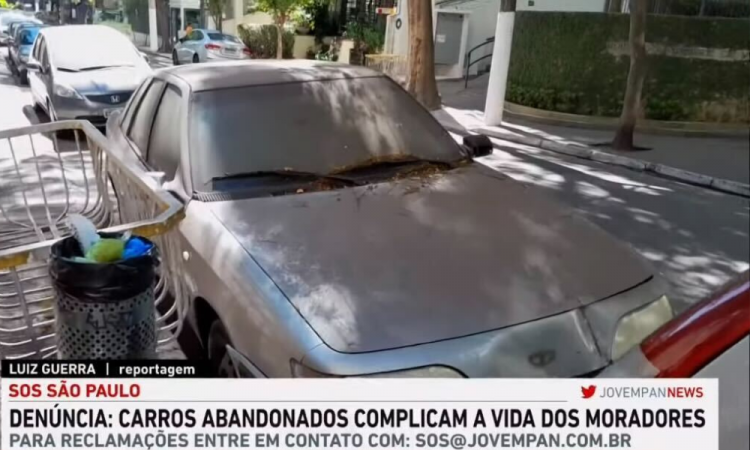 Moradores do Itaim Bibi sofrem com o abandono de carros nas ruas da região