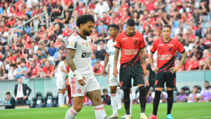Gabigol fez o gol do Flamengo na partida deste domingo contra o Athletico-PR
