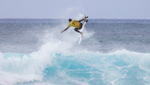 Filipinho venceu a etapa de EL Salvador da Liga Mundial de Surfe