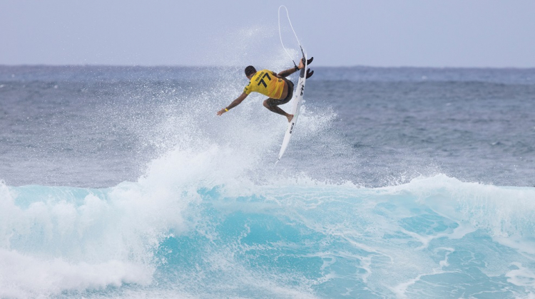 Filipinho venceu a etapa de EL Salvador da Liga Mundial de Surfe