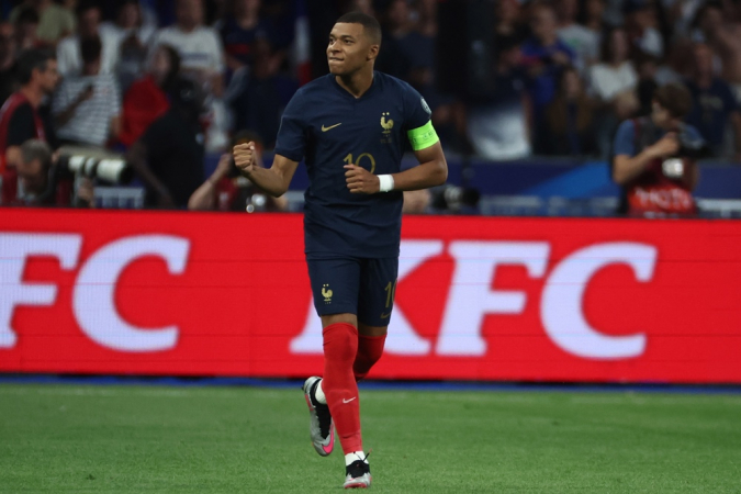 Mbappé marca três vezes e é o maior artilheiro em finais de Copa do Mundo, frança