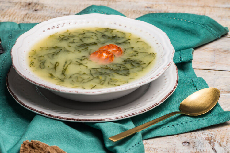 5 receitas de sopas e caldos para o jantar