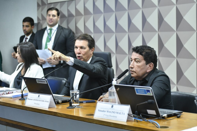 relator da CPMI do 8 de Janeiro, senadora Eliziane Gama (PSD-MA); presidente da CPMI do 8 de Janeiro, deputado Arthur Maia (União-BA); 2° vice-presidente da CPMI do 8 de Janeiro, senador Magno Malta (PL-ES), em prounciamento.