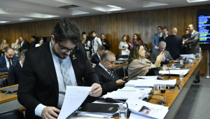 senador Marcos do Val (Podemos-ES); senador Izalci Lucas (PSDB-DF); senadora Soraya Thronicke (União-MS).