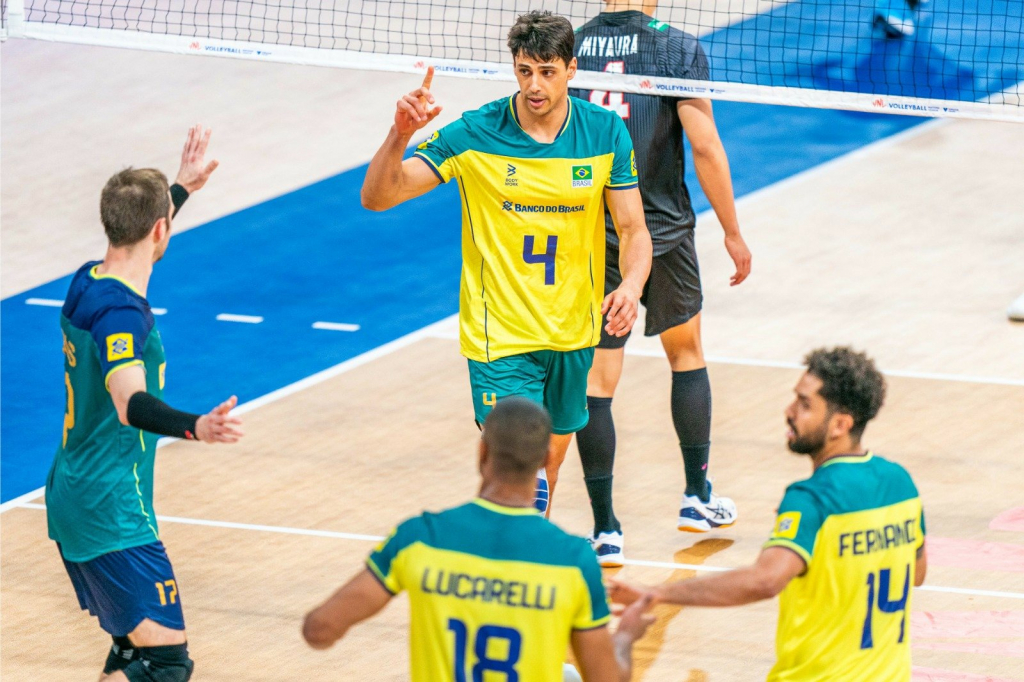 Brasil força tie-break, mas perde para o Japão na VNL masculina