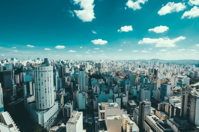 Vista aérea da cidade de São Paulo evidenciando os prédios