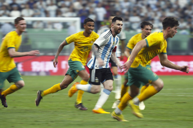 O craque Messi, da Argentina, brilhou na vitória sobre a Austrália