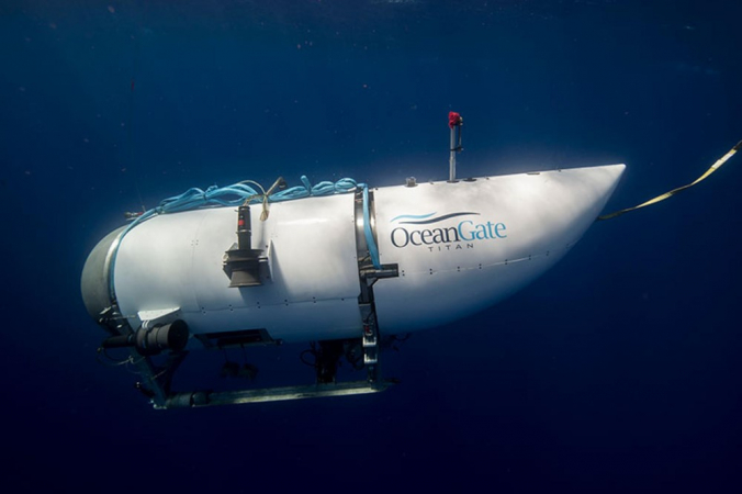 submarino turístico, com capacidade para cinco pessoas