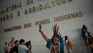 Protesto de indígenas contra o marco temporal realizado na Esplanada dos Ministérios