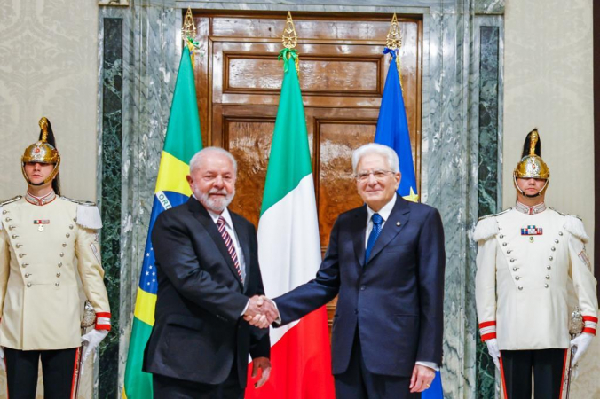 presidente Lula cumprimenta o presidente da Italia, Sergio Mattarella