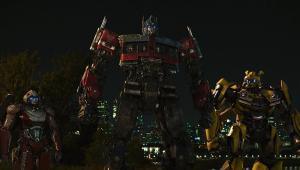 Cena do filme "Transformers: O Despertar das Feras"