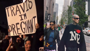 Montagem mostra Kourtney Kardashian pulando com placa "eu estou grávida", à esquerda, e ela andando de mãps dadas com Travis, à direita