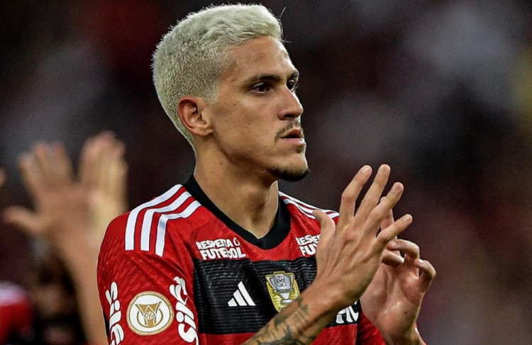 Atacante Pedro do Flamengo é agredido por preparador físico 3 352822430 282453577685677 7716441601055098817 n