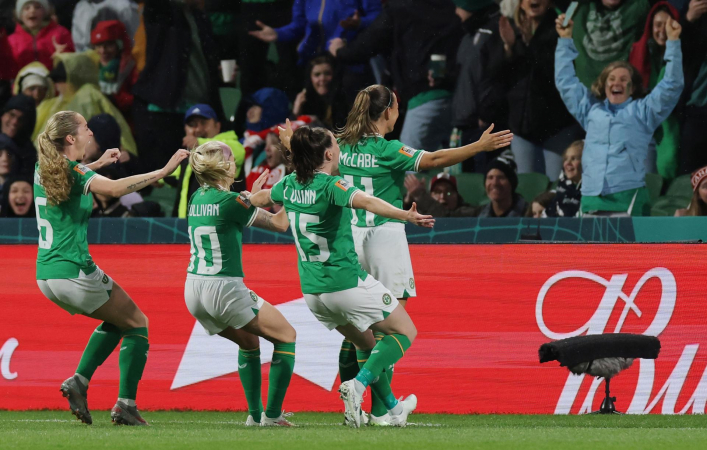 McCabe fez um gol olímpico para a Irlanda na Copa do Mundo Feminina