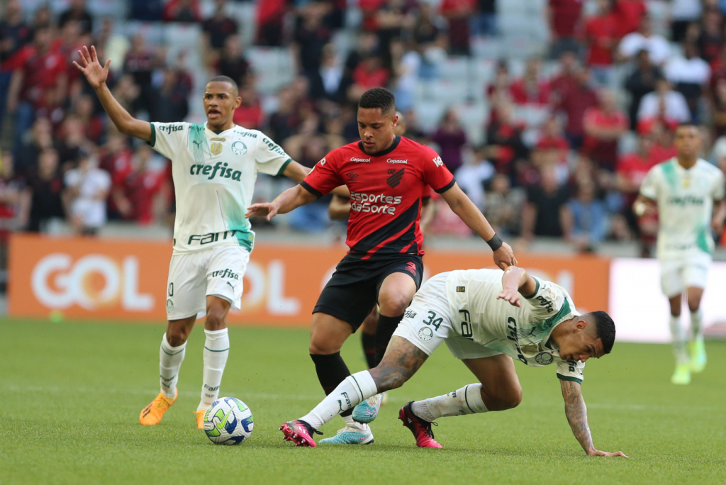 Palmeiras cede empate ao Athletico-PR e alcança terceiro jogo sem vitória  no Brasileirão - RJNEWS