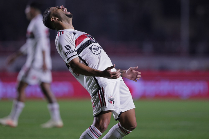 São Paulo vence Palmeiras em casa e sai com vantagem na primeira