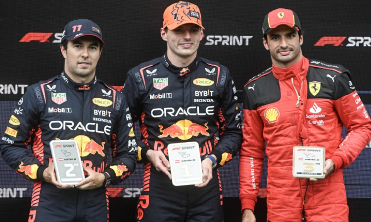 Max Verstappen, Sérgio Perez e Carlos Sainz