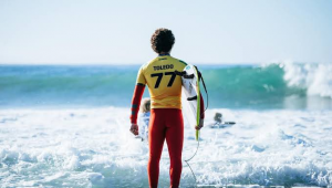 Filipe Toledo é número 1 do ranking mundial de surfe