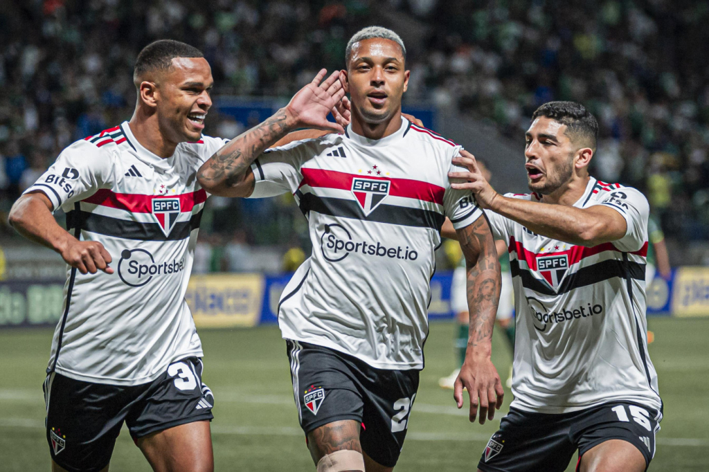 São Paulo vence o Palmeiras e tem a vantagem na Copa do Brasil - A Gazeta  do Amapá