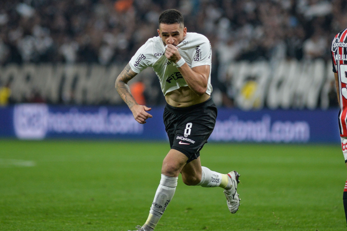 Clássico  Corinthians vence o São Paulo pelo jogo de ida na Copa