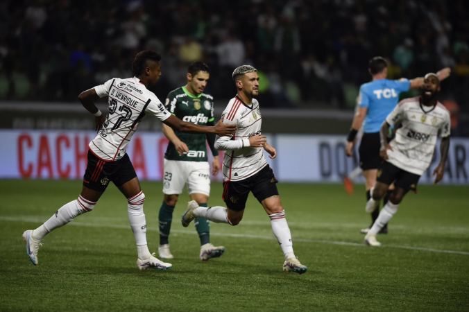 Palmeiras 1×1 Flamengo: empate e sinal de alerta ligados 3VV