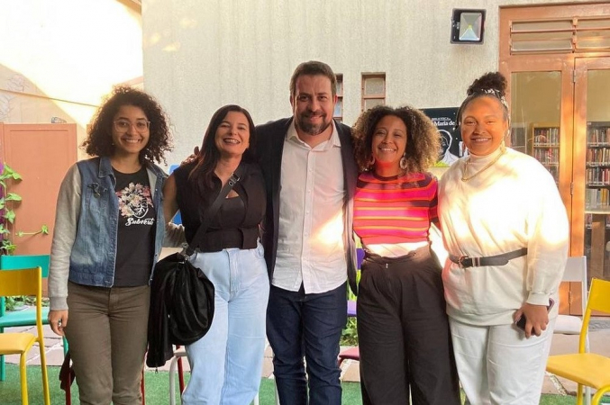 Vereadoras da Bancada Feminista do Psol em encontro com o deputado federal Guilherme Boulos