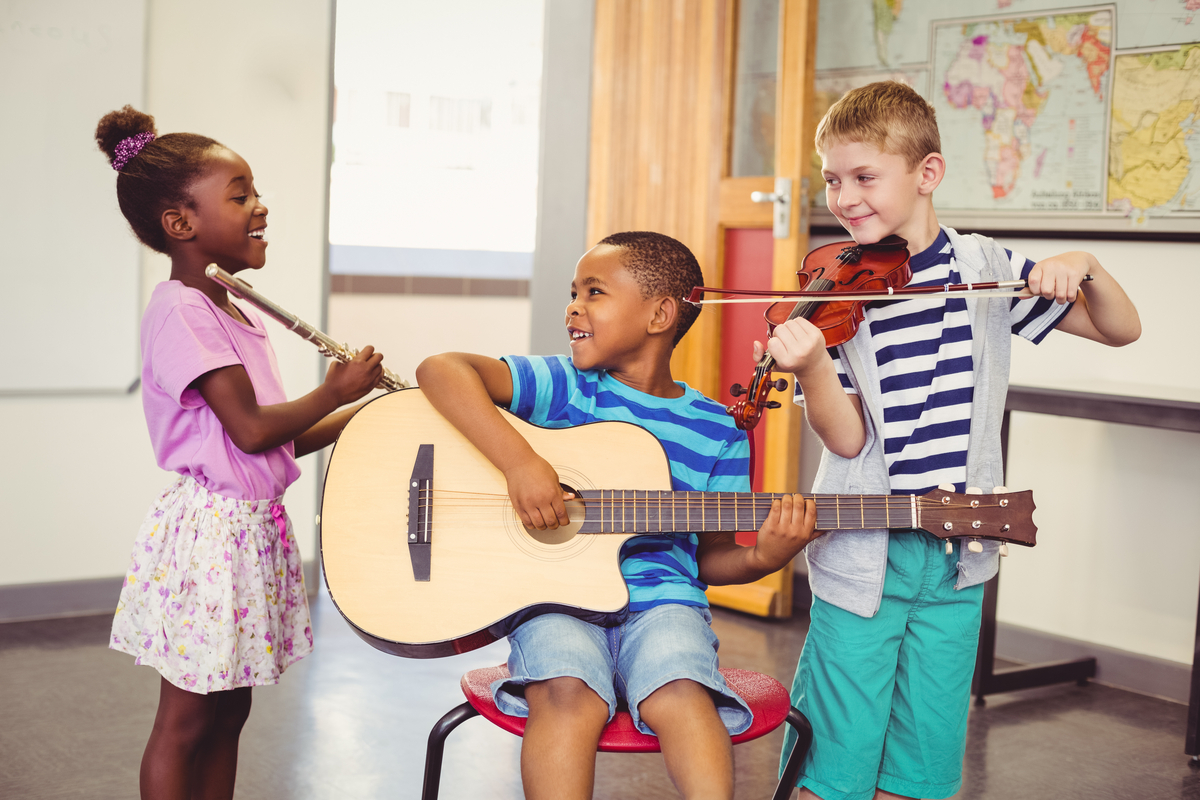 O aprendizado musical colabora com a coordenação motora das crianças 