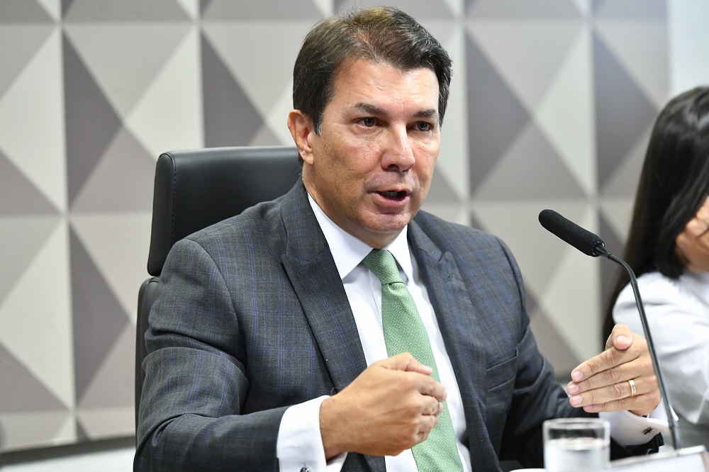 Deputados governistas querem depoimento de Bolsonaro na CPMI