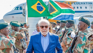Lula chegando na África do Sul