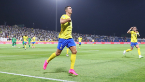 Cristiano Ronaldo celebra gol marcado com a camisa do Al Nassr