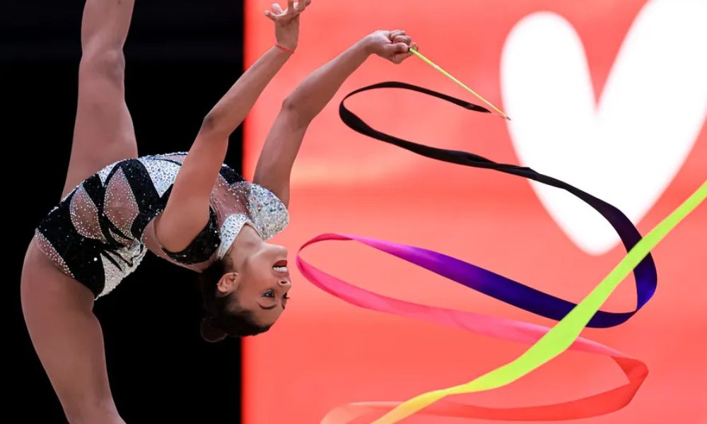 Bárbara Domingos fica em 11º e conquista resultado histórico para o Brasil  no Mundial de Ginástica Rítmica