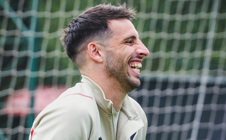 Jonathan Calleri durante treinamento no São Paulo