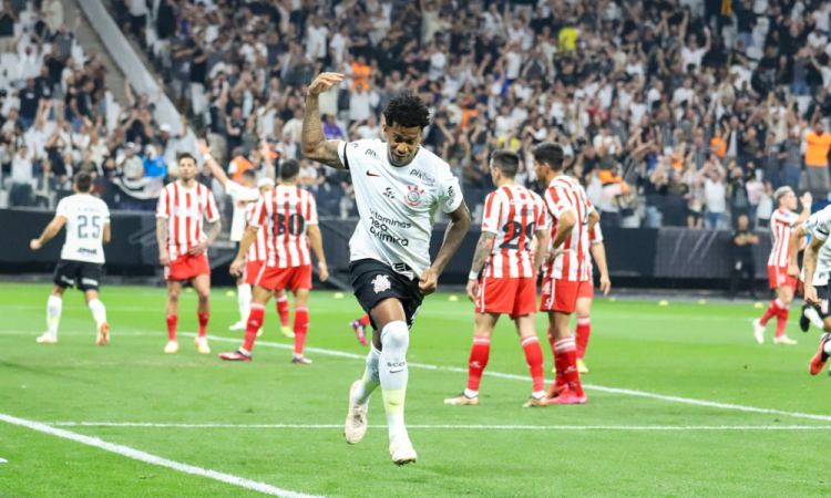 Libertadores: Internacional segura pressão e vence o Bolívar por 1 a 0 na  ida das quartas de final