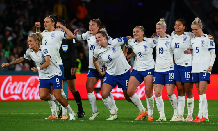 Inglaterra vence a Nigéria nos pênaltis e vai às quartas de final da Copa do Mundo Feminina